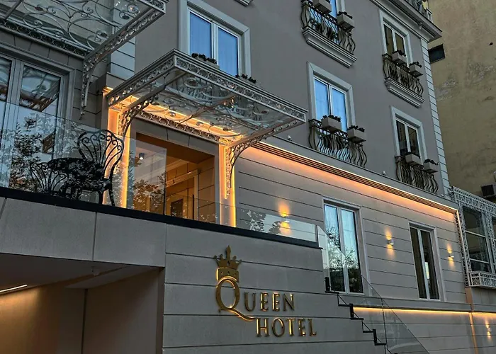 Hotel Queen