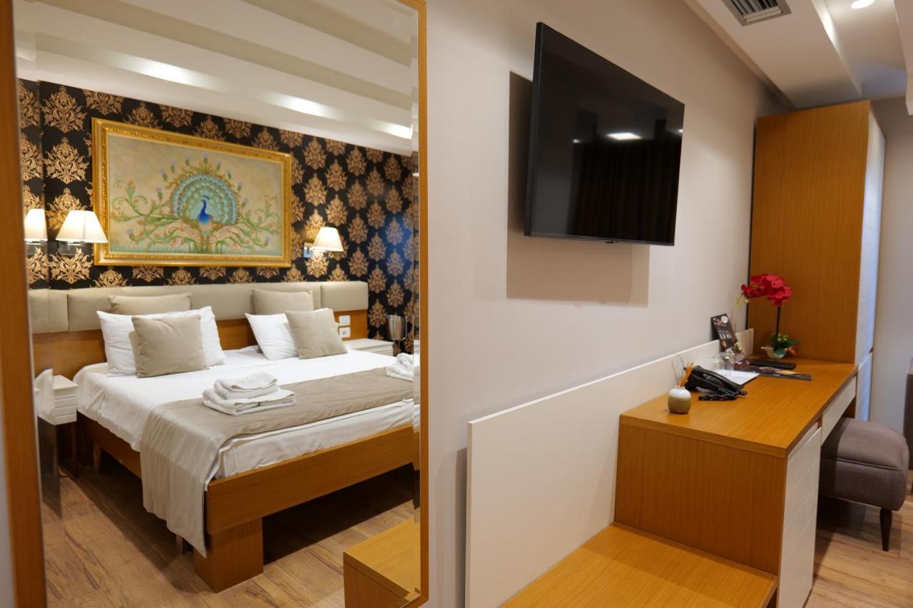 Hotel Queen Hotel 4*