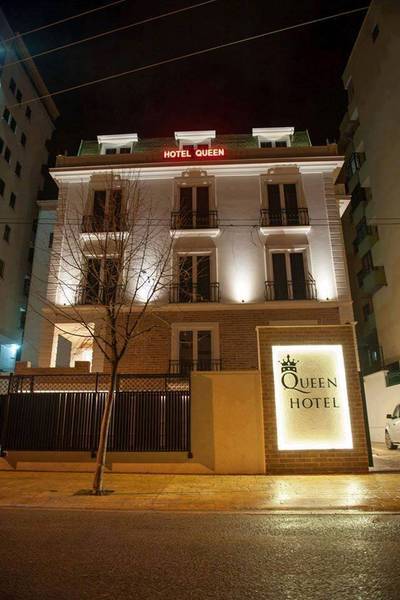 Hotell Queen 4*